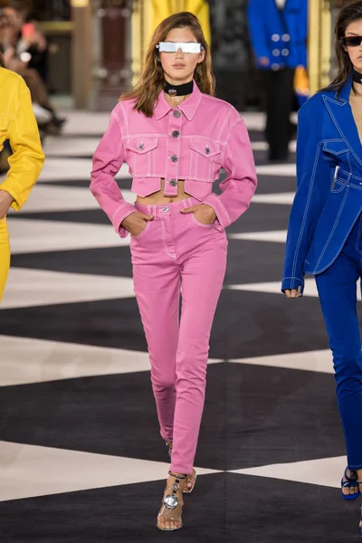 Look 38
